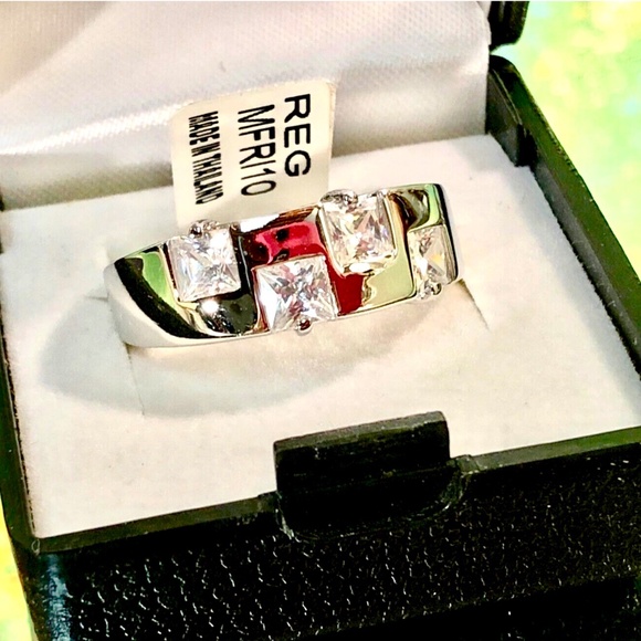 3/$40 VTG 70s Womens Ring Rhodium Plated Silver Clear Cubic Zirconia Stones 9.5 - Picture 1 of 12